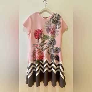 Like new, worn once Ted Baker London dress. Great material & perfect for Spring.